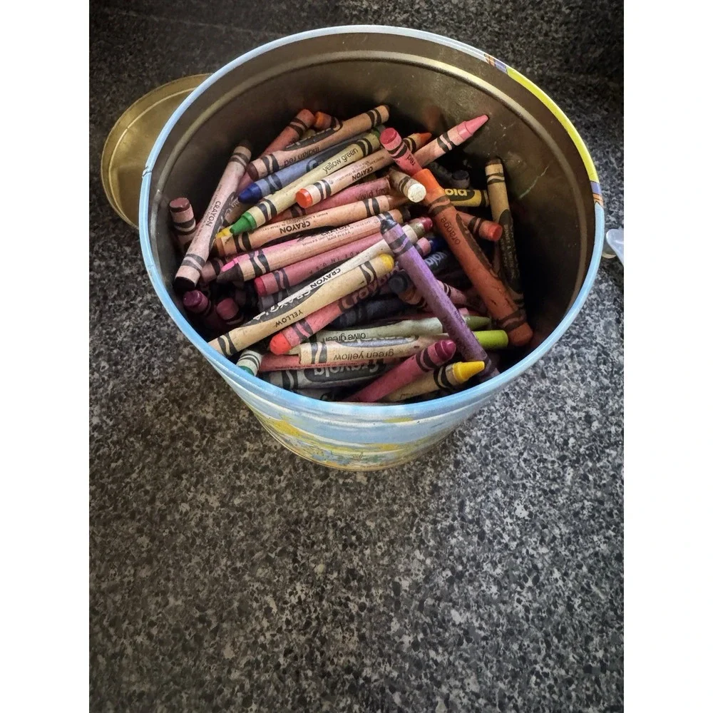 Vintage Tin Can Of Vintage Crayons Crayola Binney& Smith Sargent Retired Colors
